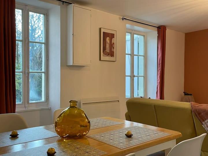 Comme Un Air De Provence A Blois Apartment Ngoại thất bức ảnh