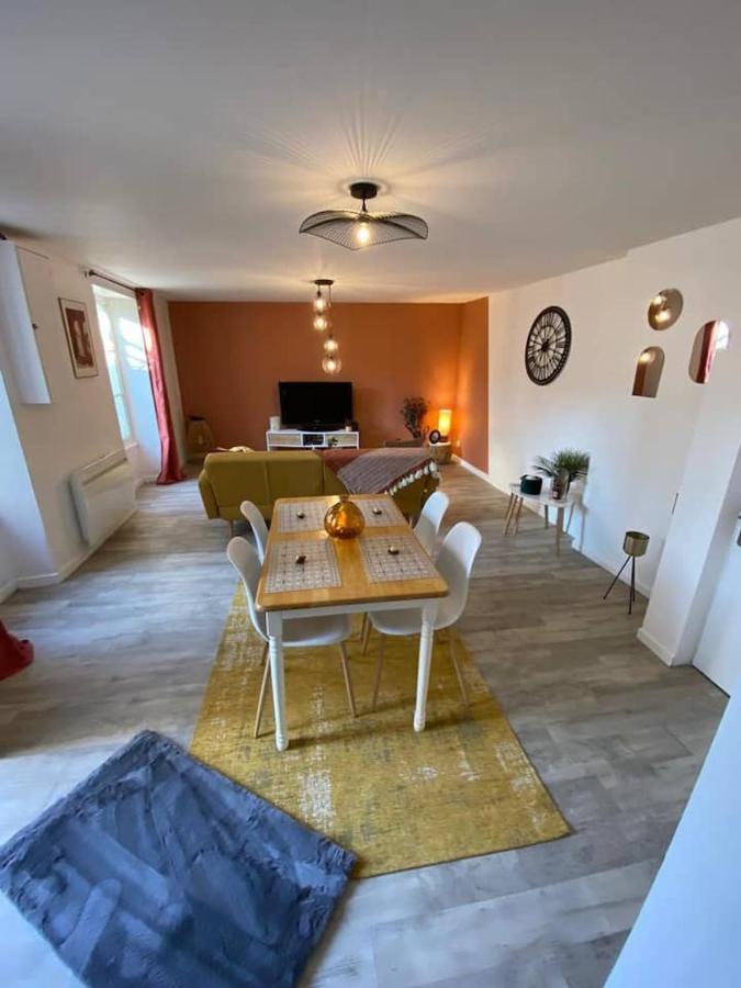 Comme Un Air De Provence A Blois Apartment Ngoại thất bức ảnh